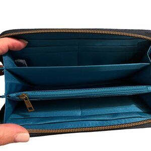 NEW} Travelon RFID Blocking Wallet, Blue Floral, 7.5 x 4 x 1.25